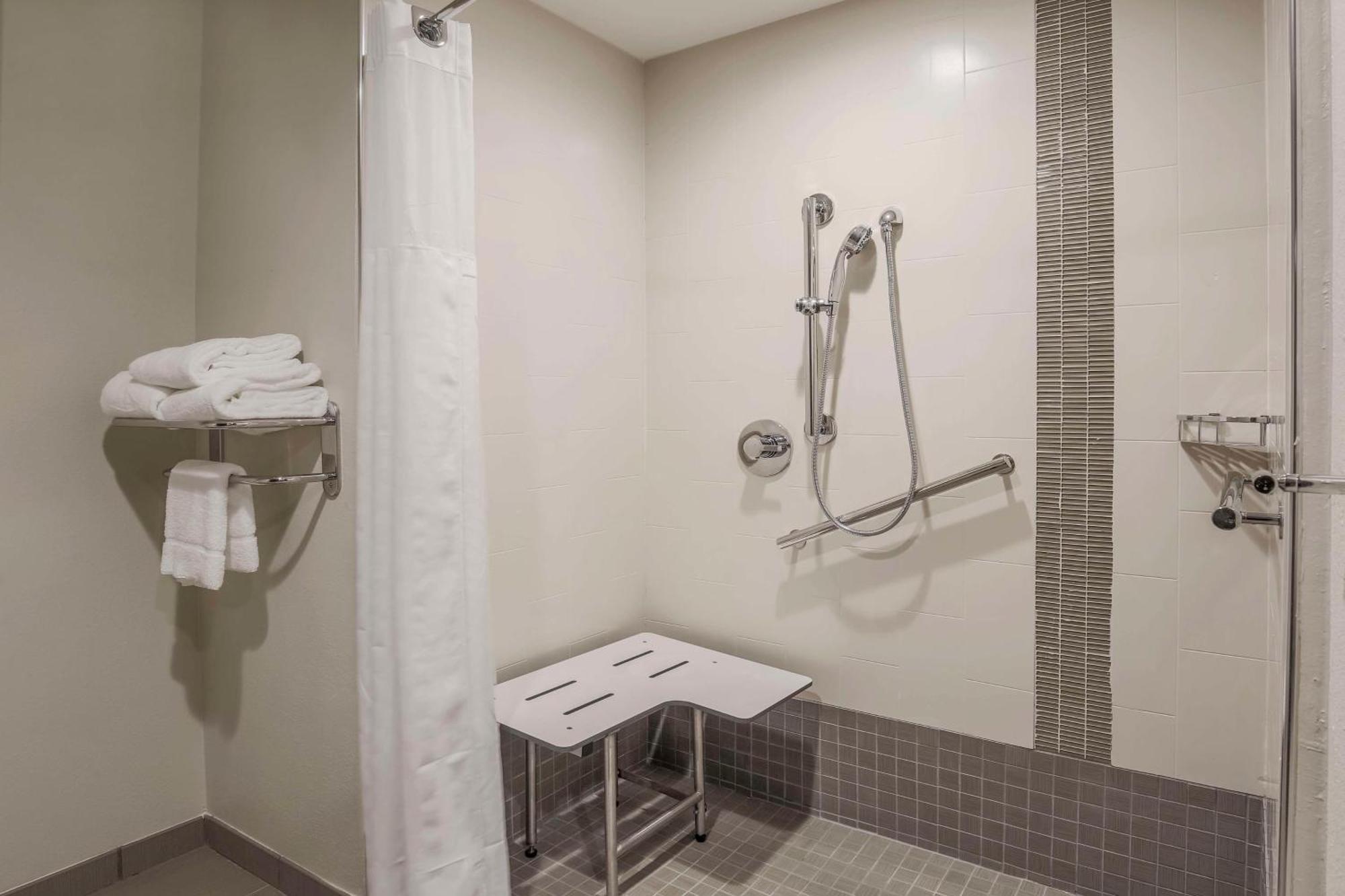 Hyatt Place Waco - South Екстер'єр фото